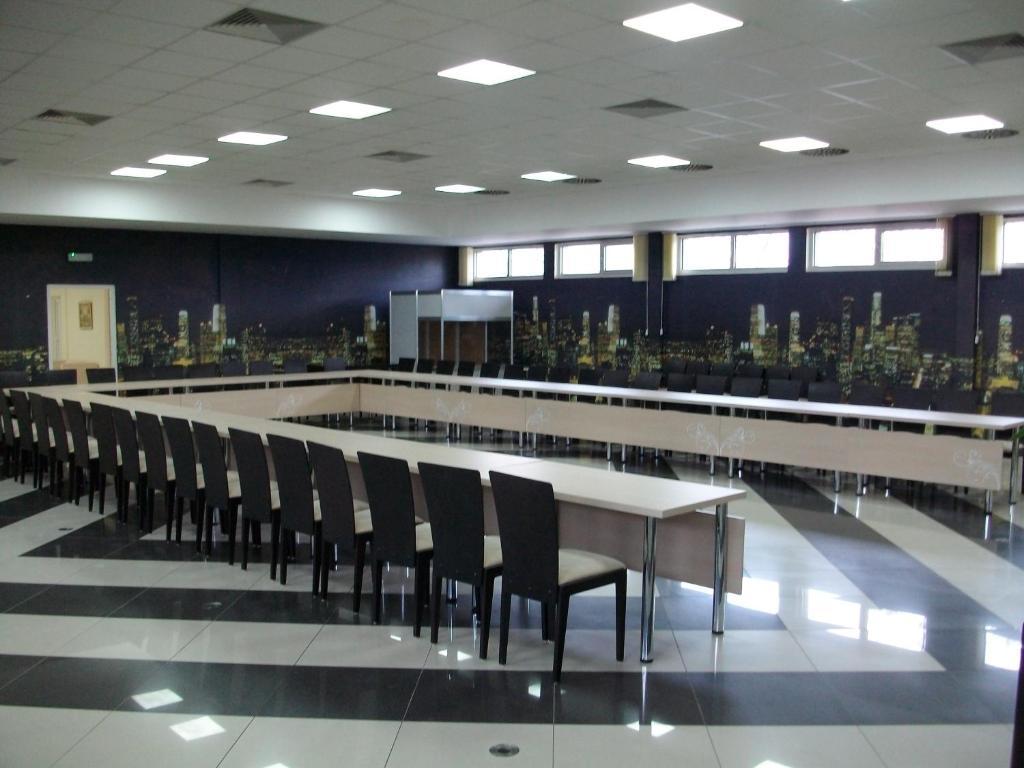 Hotel Relax Kovacica Экстерьер фото